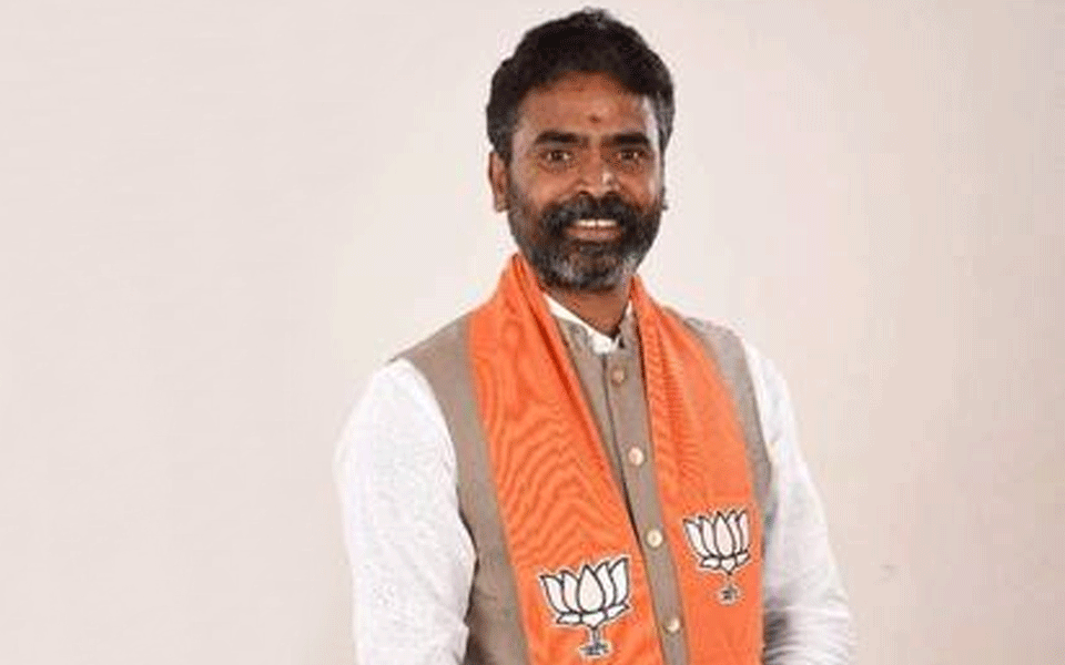 Muniyappa faces uphill task of transferring JD(S) votes to himself to win Kolar: BJP's Muniswamy