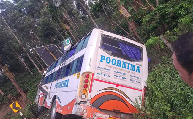 Bus driver suffers heart attack while driving near Madikeri; passengers escape unhurt