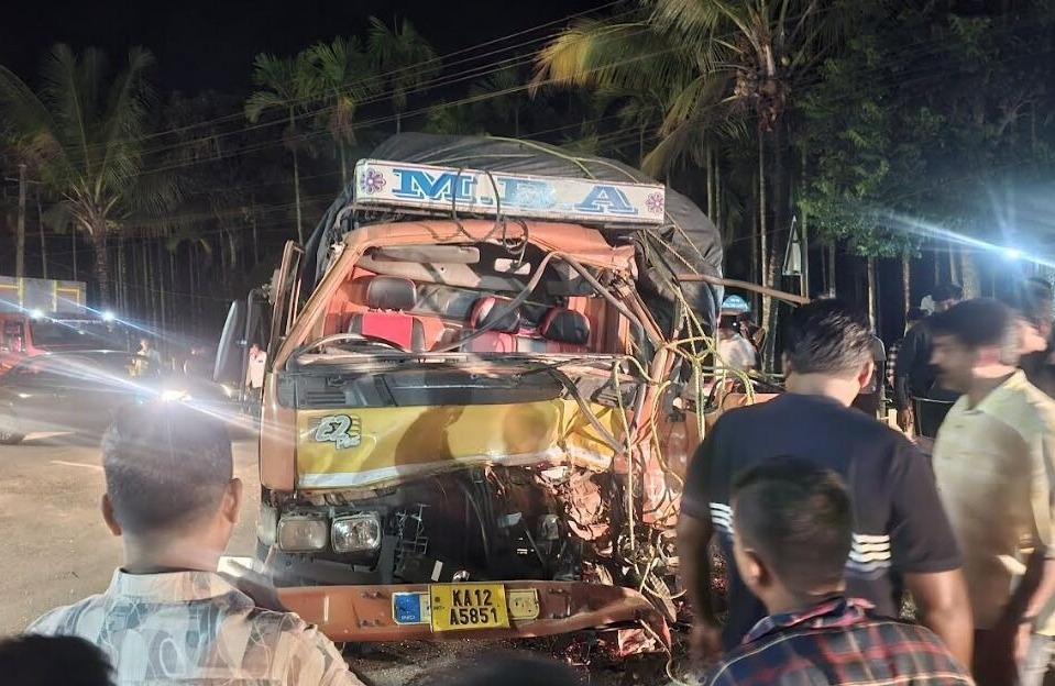 Madikeri: Collision between lorry-tanker, one dead