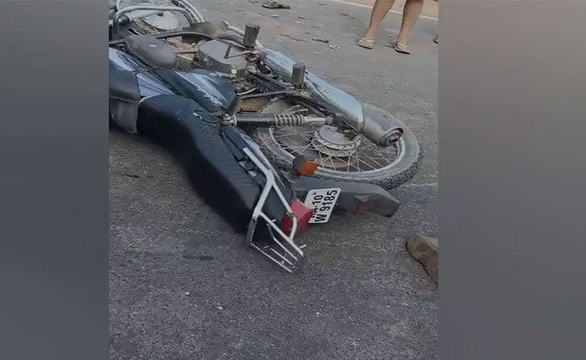 One killed, another injured as KSRTC bus rams into bike in Chamrajnagar