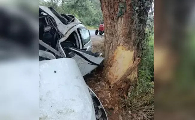 Father, son killed in tragic accident in Hassan, mother critically injured