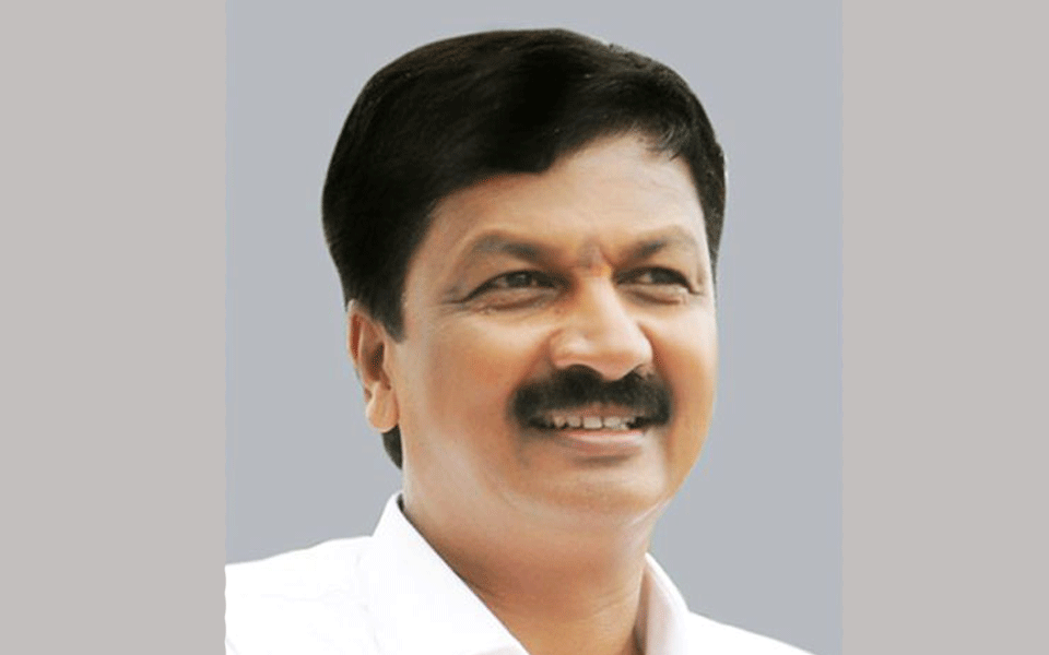 BJP MLAs are in our contact: Ramesh Jarkiholi