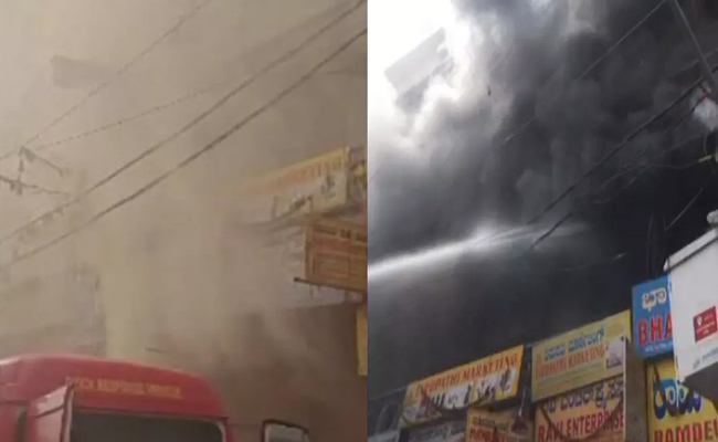 Short circuit in fancy centre in Chickpet: Things worth lakhs of rupees gutted in fire