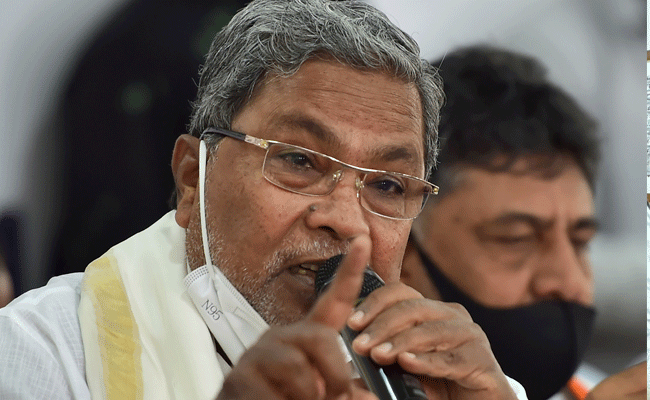 Formulate Rs 1,000 cr action plan for development of minority colonies: CM Siddaramaiah to officials