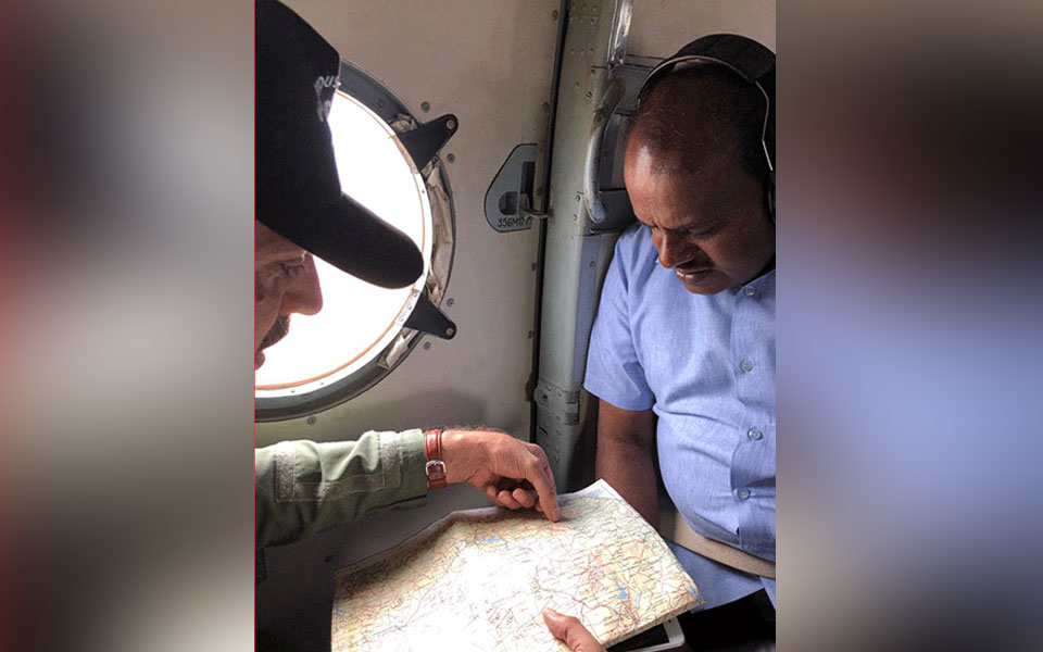 CM Kumaraswamy conducts aerial survey of rain-hit areas