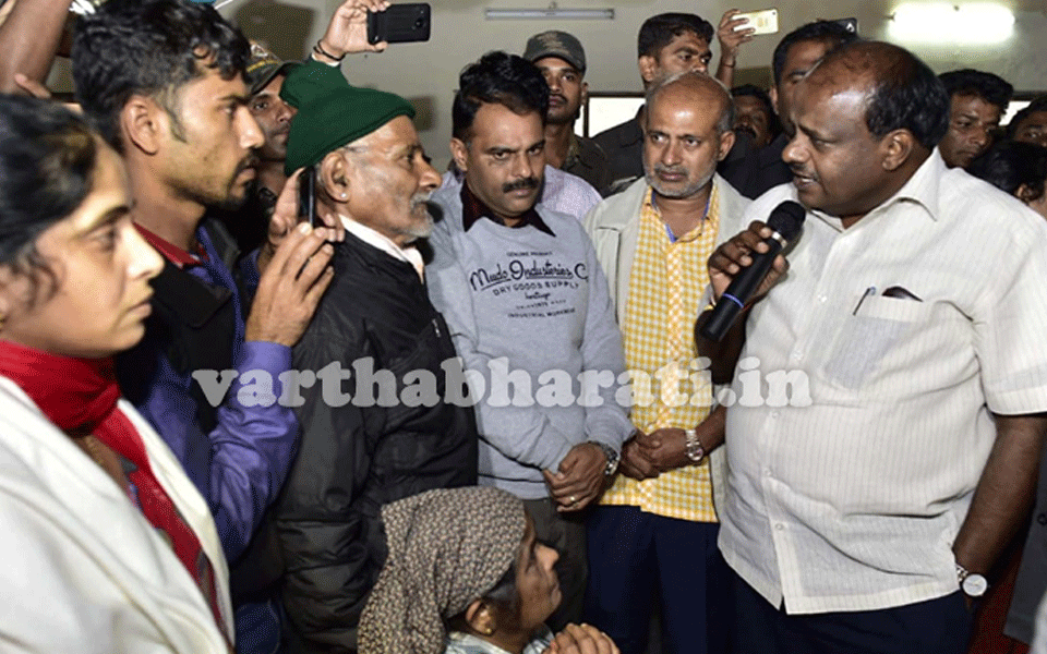 Rs. 2 lakh to those who lost homes, Rs 5 lakh for families of deceased: Chief Minister Kumaraswamy