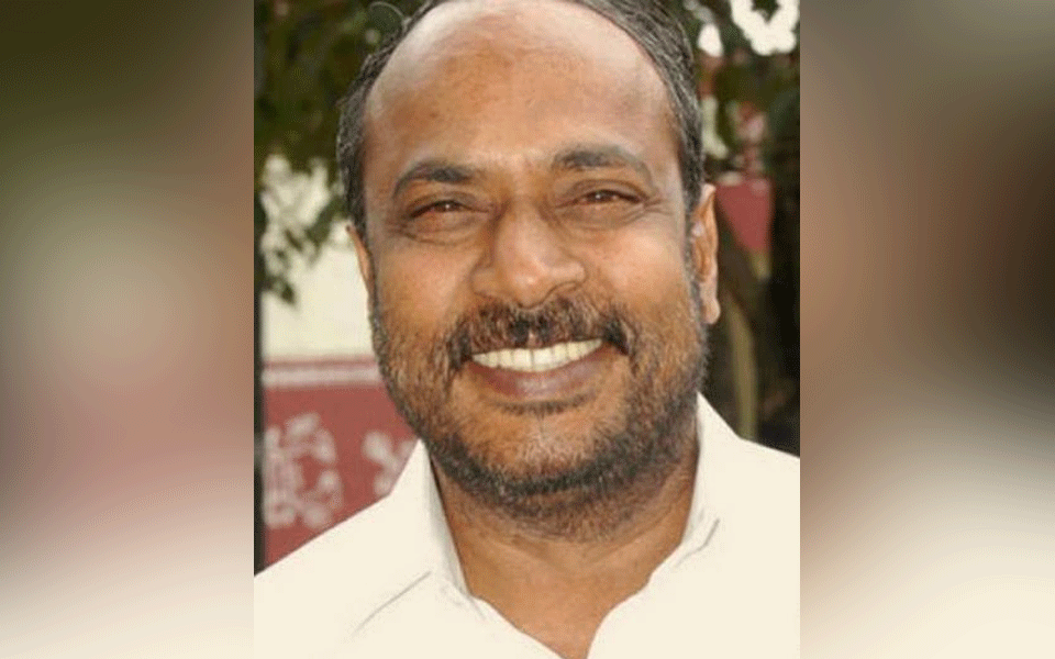 Karnataka Legislative Council Deputy Chairman S L Dharme Gowda commits suicide