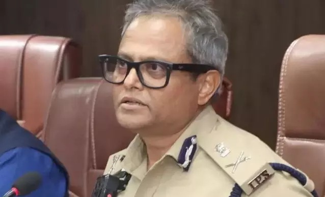 Bengaluru stampede: Netizens slam suspension of Commissioner Dayananda