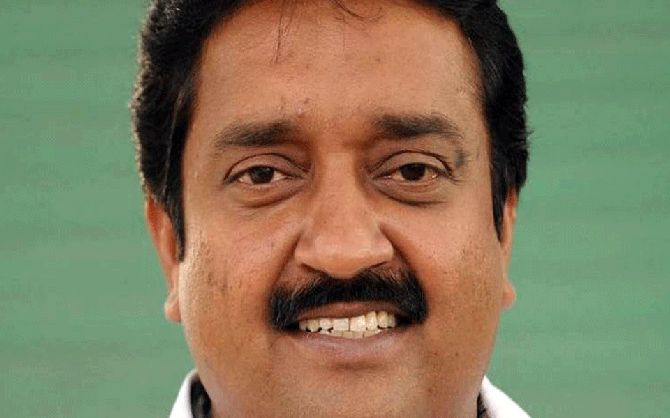 Former MLA MP Ravindra dies