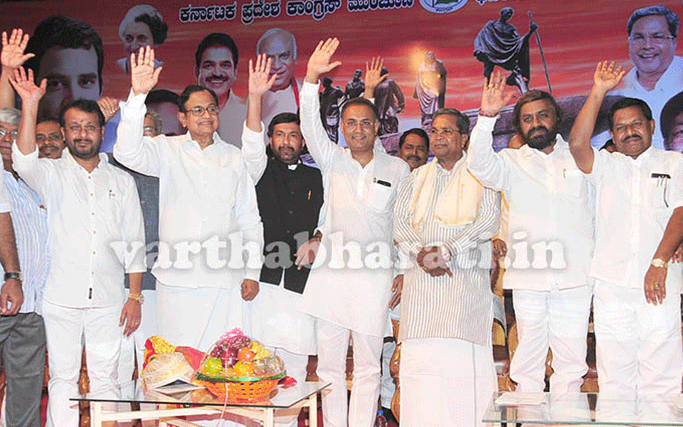 Those who speak about state’s division are fools: Siddaramaiah