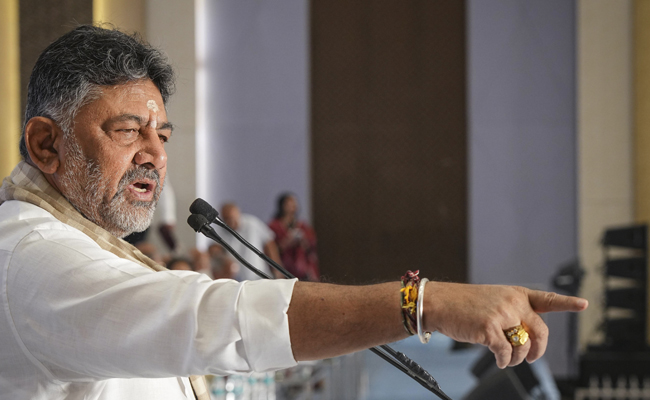 Siddaramaiah & I have discussed, there is time for everything: Shivakumar amid leadership row