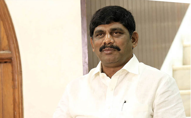Former MP D K Suresh appears before ED in fraud case against woman