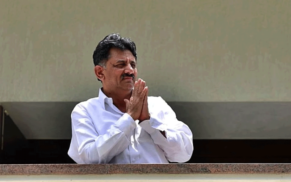 Court stays reporting baseless news against DK Shivakumar