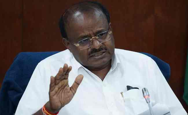 Kumaraswamy hits out at Cong over denotification charge, says he has no role