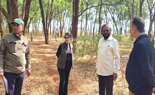 Forest Minister Khandre inspects Hesaraghatta area for development of reserved grasslands