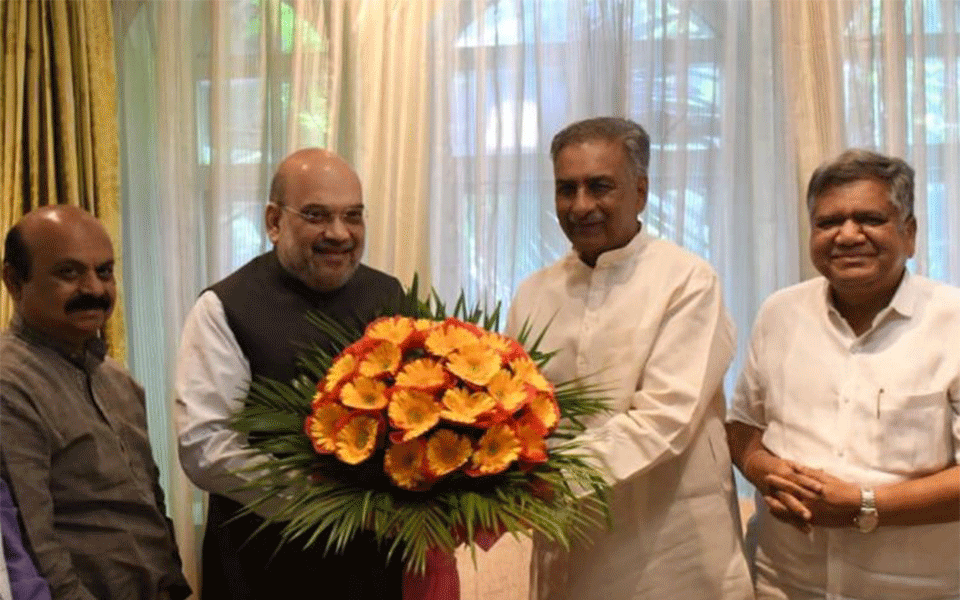 K'taka Legislative Council Chairman Basavaraj Horatti to join BJP, meets Amit Shah