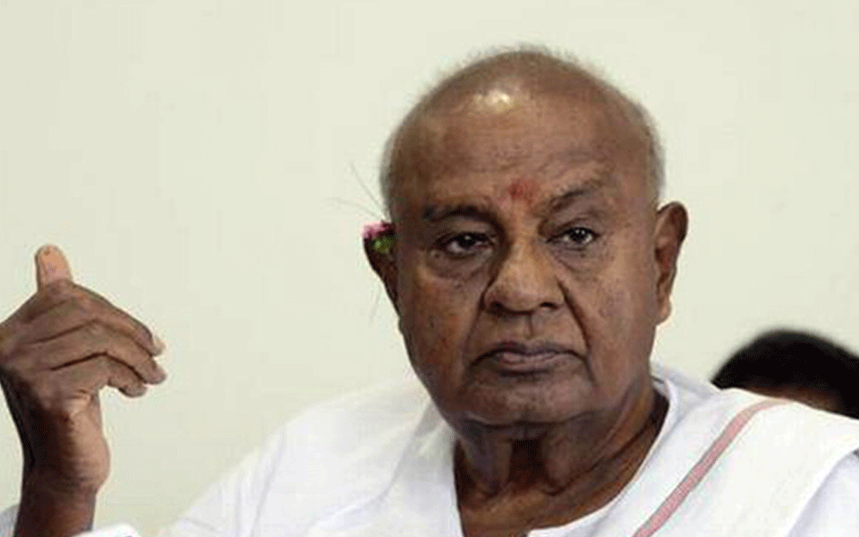 I'll give two months salary to Kerala, Kodagu victims: Former prime minister HD Deve Gowda