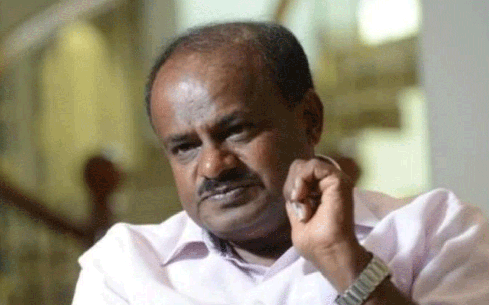 Government is committed to safeguard the interests of sugarcane growers: Kumaraswamy