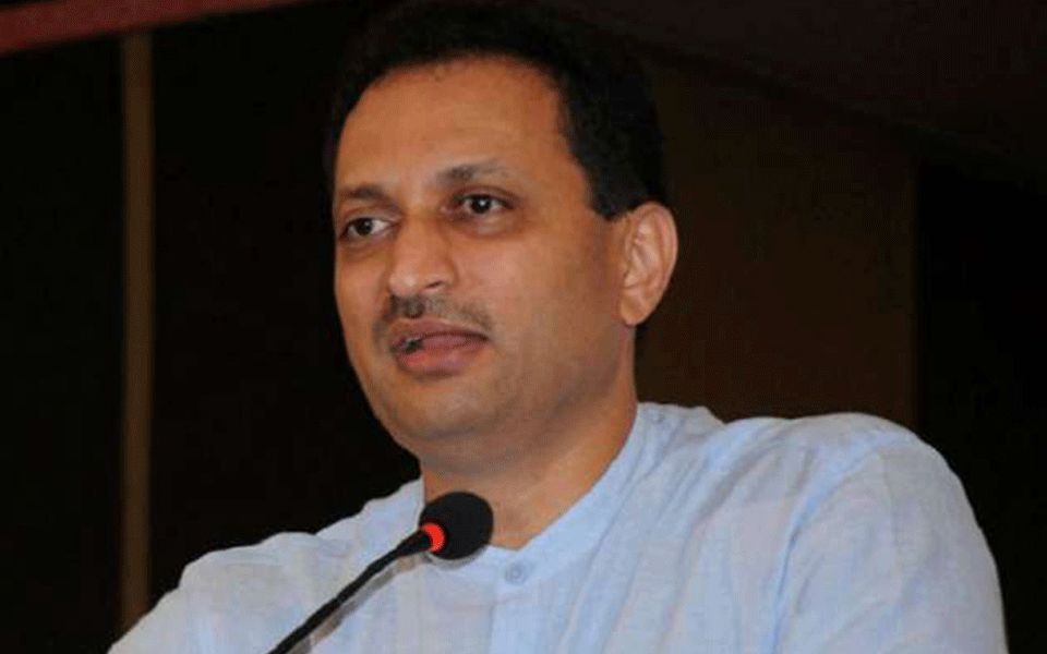 Central Minister Ananth Kumar Hegde is again in the eye of a controversy