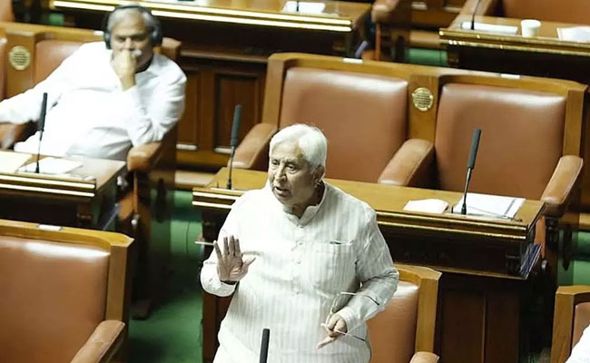 Governor address row: Minister H.K. Patil says Governor must apologise to people of state