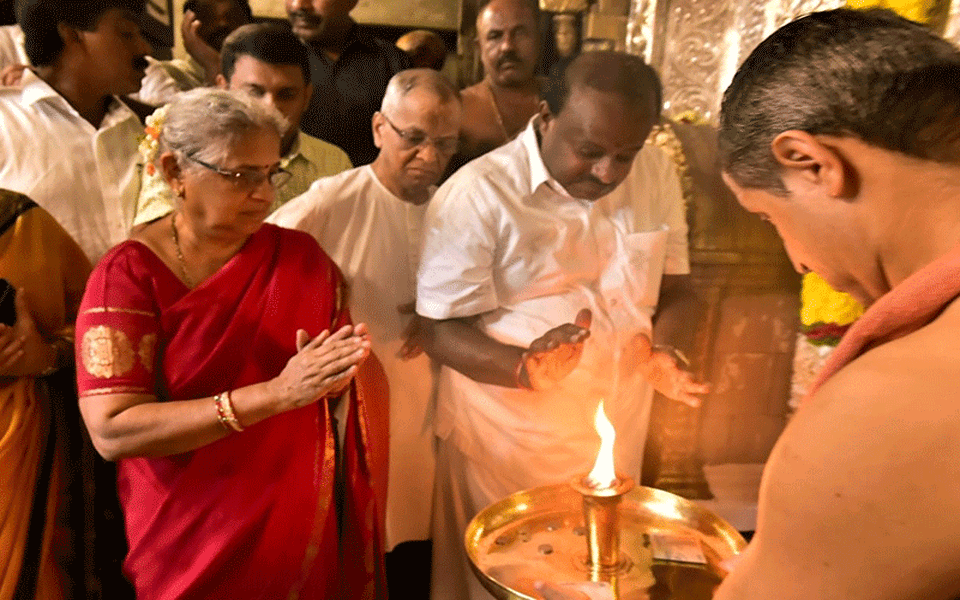 Sudha Murty inaugurates Mysuru Dasara 2018