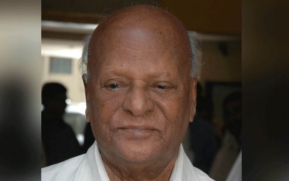 Former Union Minister R L Jalappa passes away