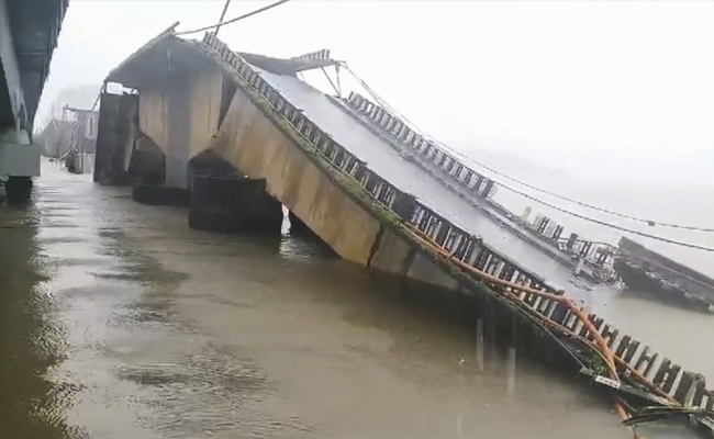 Stability check of new Kali river bridge ordered after old structure collapses