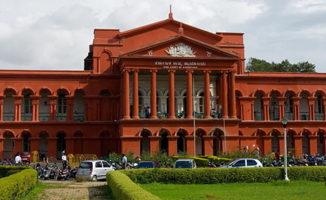 Advocates' Association, Bengaluru, requests temporary halt to live streaming in Karnataka High Court