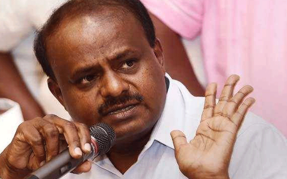 Kumaraswamy hails Kannadigas' spirit for a united Karnataka