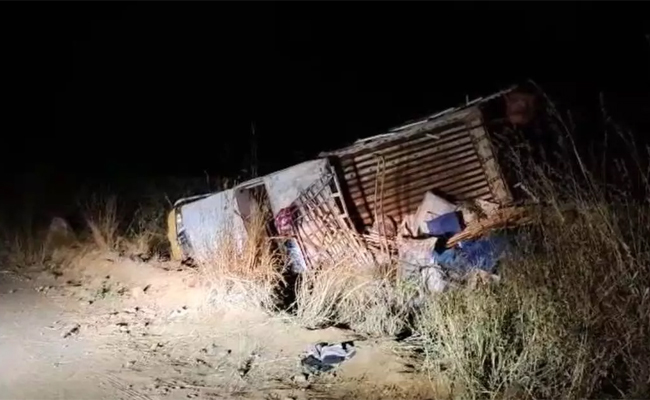 Kolar: Three killed, several injured as Bolero overturns