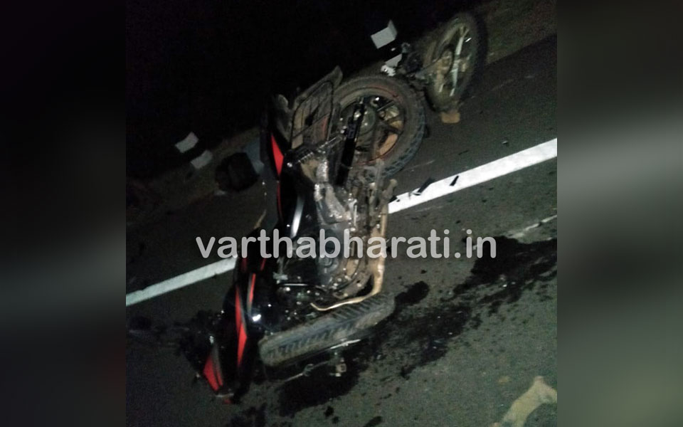 Koratagere : Three youth died in road accident