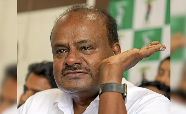 Union Minister Kumaraswamy hails CPSEs for contributing to Chandrayaan-3 on Space Day