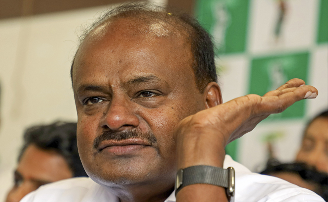 Kumaraswamy demands SIT probe into allegation of Rs 50 cr for 50 Cong MLAs