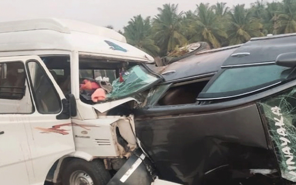 Kunigal | Series of road accidents claim two lives: 10 people injured