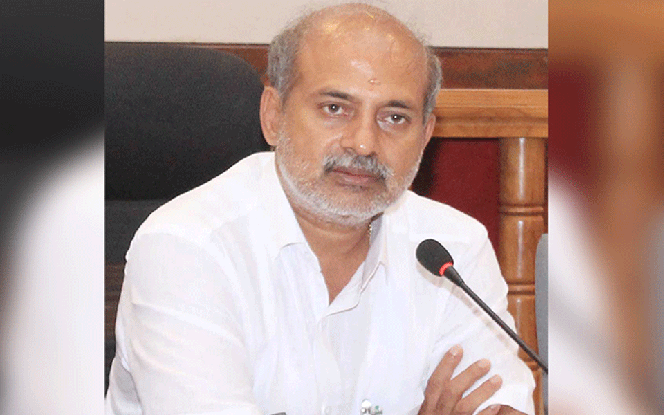 Govt. decides to give Rs. 7 lakh along with site to Kodagu victims: Minister S.R. Mahesh