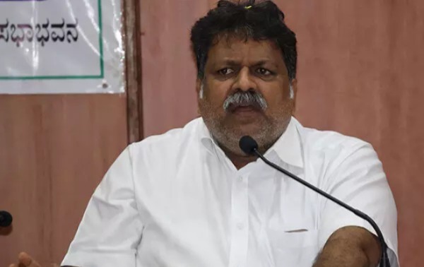 Will order to shoot cow smugglers: Minister Mankal Vaidya