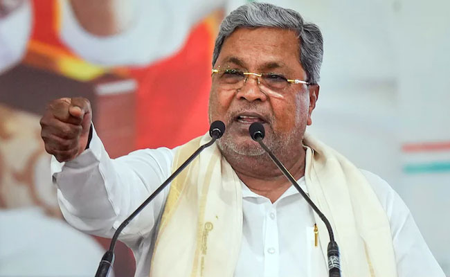 No Modi wave in Karnataka but one in favour of Cong govt: Siddaramaiah