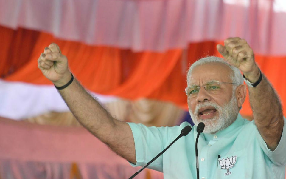 Congress leaders saying Sonia's Karnataka visit can save deposits: Modi