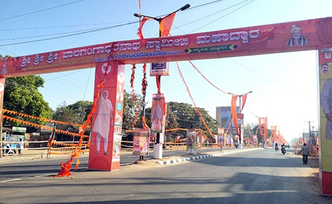 Mandya: Names of Urigowda, Nanjegowda replaced at entrance prior to Modi’s road show