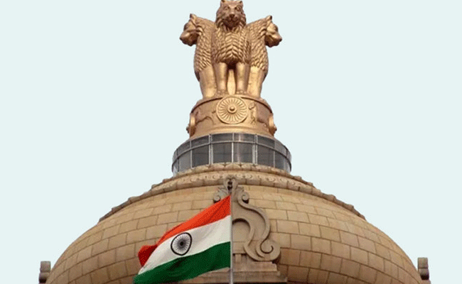 K'taka govt fixes around Rs 60 lakh as fee per day for legal team fighting border row case in SC