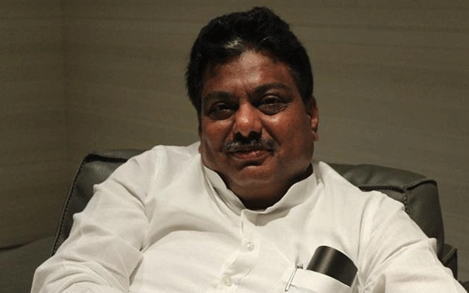 BJP MLA Shivaraj Patil meets MB Patil