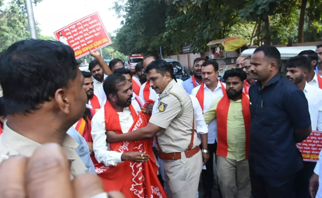 Protest for new state held in Kalaburagi; leaders of organization detained by city police