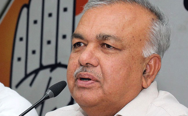 Special squad to flush out illegal Bangladeshis: K'taka min