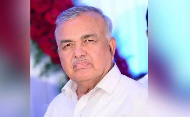 Min Ramalinga Reddy refutes charges of govt hacking phones, says MLAs are speaking to media openly