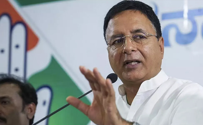 Surjewala alleges BJP’s ‘anti-Kannadiga vendetta,’ claims Karnataka denied Rs 2 lakh crore by Centre