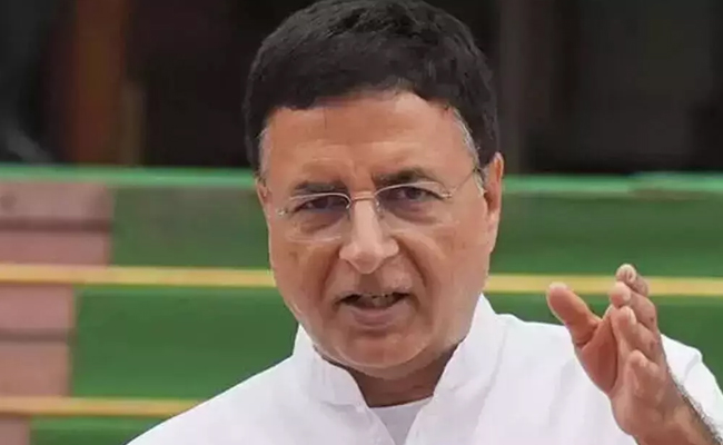 Surjewala slams Pratap Simha’s ‘vile’ remarks on CM Siddaramaiah, demands apology from BJP