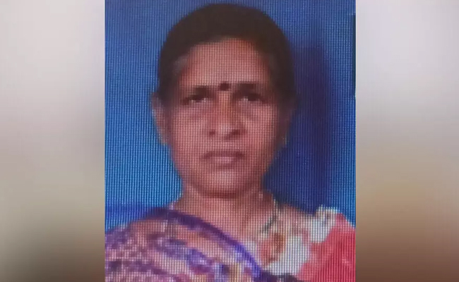 60-year-old woman dies in wall collapse in Raichur’s Maski