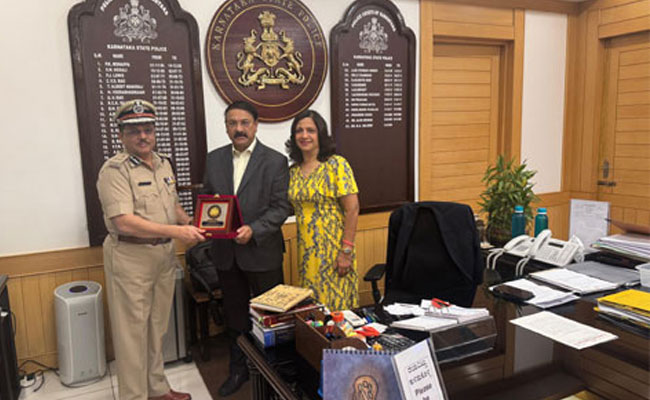 Rare police honour for civilian: Dr. Ronald Colaco felicitated by Karnataka DGP