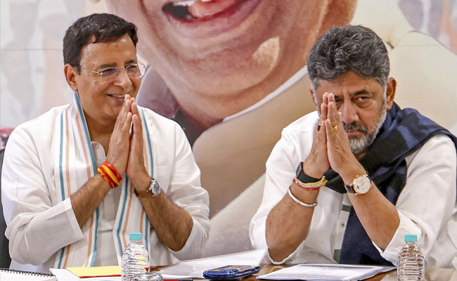 Surjewala attacks Centre on LPG cylinder crisis, asks BJP how it will face voters