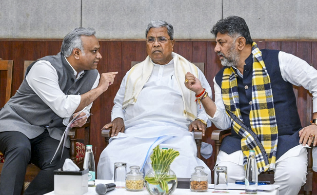 Karnataka leadership: Siddaramaiah, Shivakumar will be called for talks if needed, says Kharge